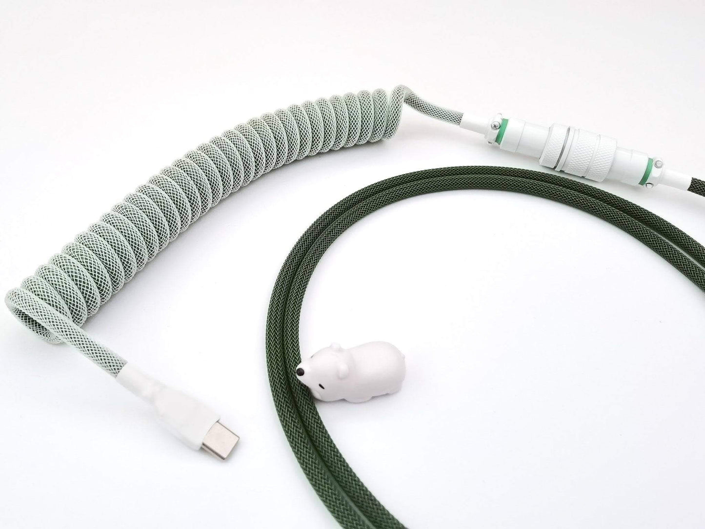 GMK Botanical v2 keycaps coiled keyboard cable, with Gx16 detachable and USBC to A connectivity.