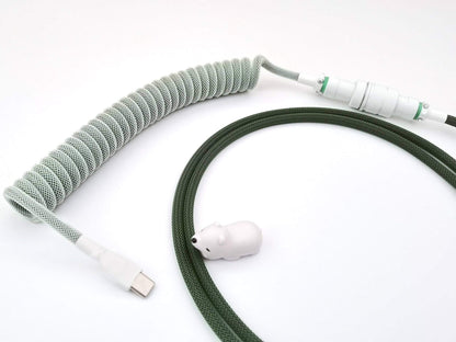 GMK Botanical v2 keycaps coiled keyboard cable, with Gx16 detachable and USBC to A connectivity.