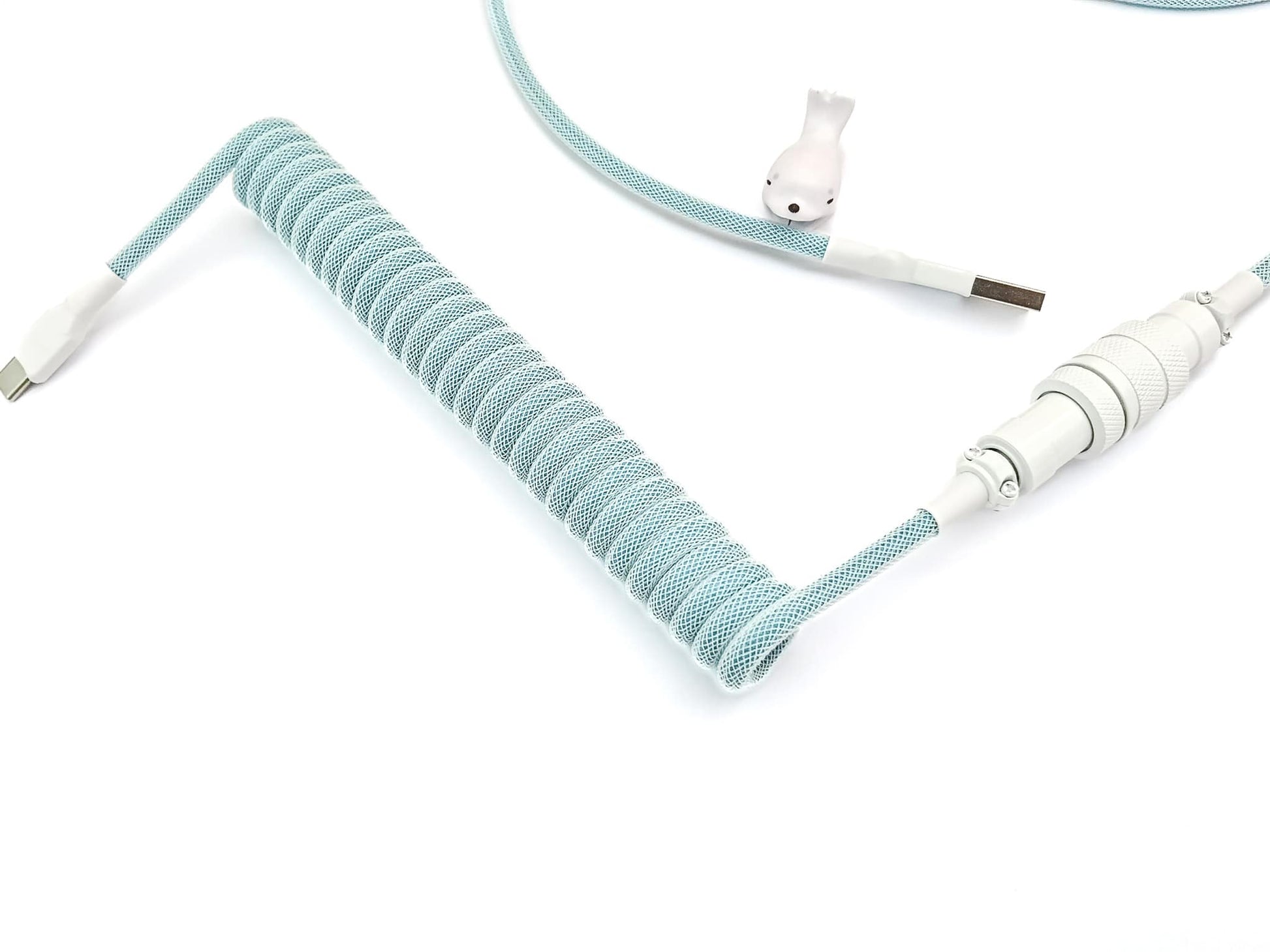 Custom coil cable in teal and white colors with white heat-shink, Gx16 Aviator connector and USB C to A connection.